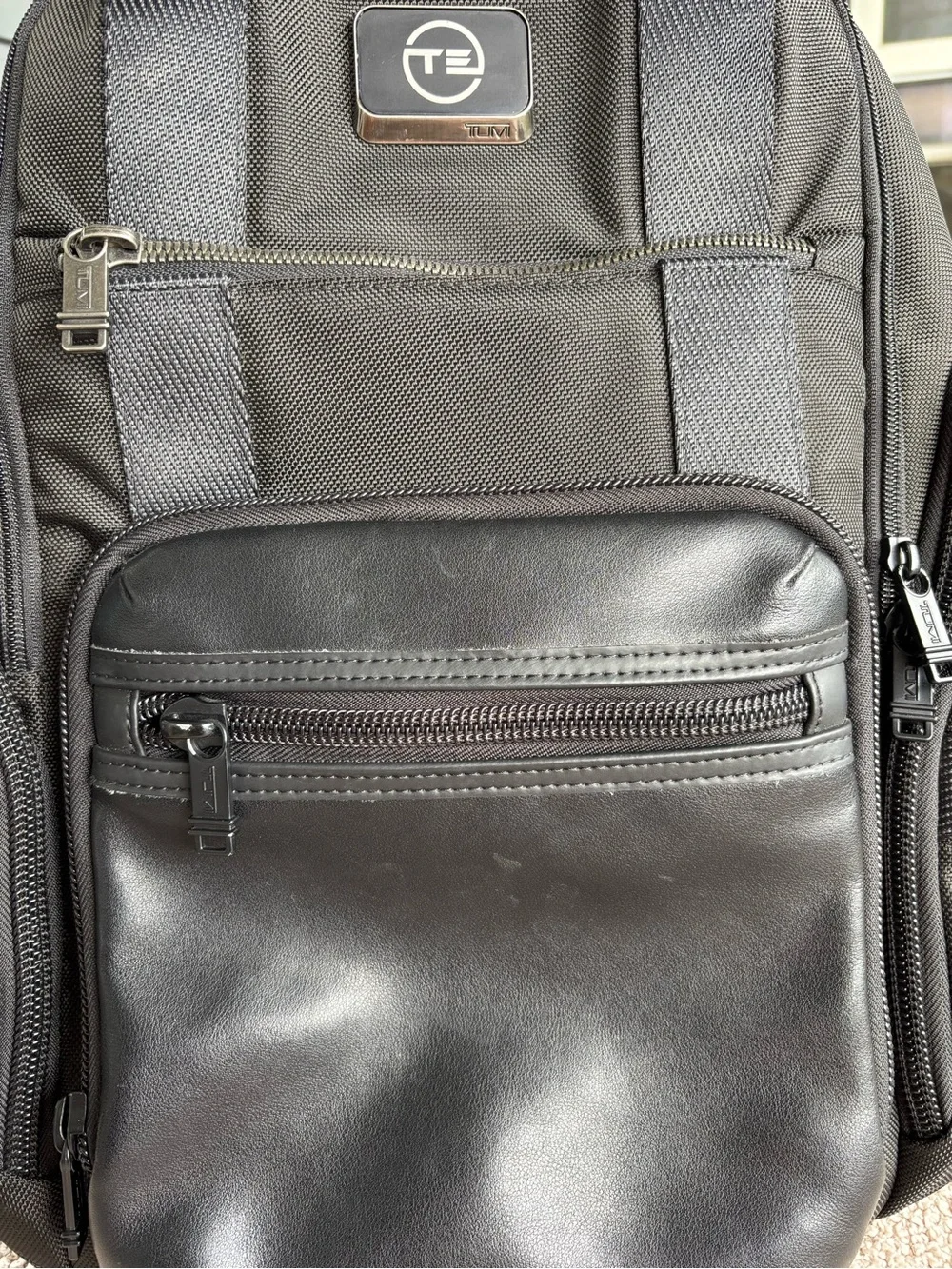 Tumi alpha bravo